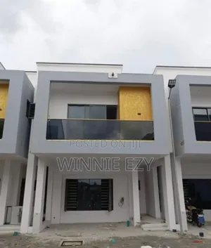 3bdrm Duplex in Estate, Sangotedo for sale