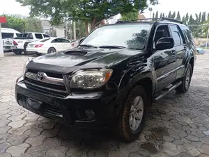 Photo - Toyota 4-Runner 2007 Black