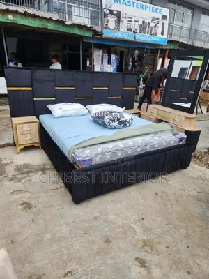 Executive 6by6 Padded Bed Frame