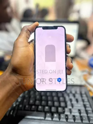 Apple iPhone 12 64 GB Black