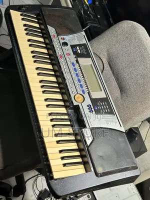 Yamaha PSR 550 Available for Sale