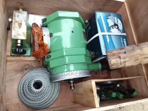 Universal Dividing Head 6"