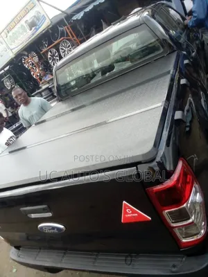 Bootcover Folding Hard for Ford Ranger 2015
