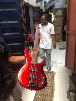 Brand New 5 Strings Yamaha Bass Guitar