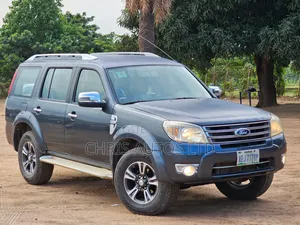 Ford Everest 2012 Blue