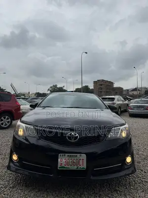 Photo - Toyota Camry SE 4dr Sedan (2.5L 4cyl 6A) 2013 Black