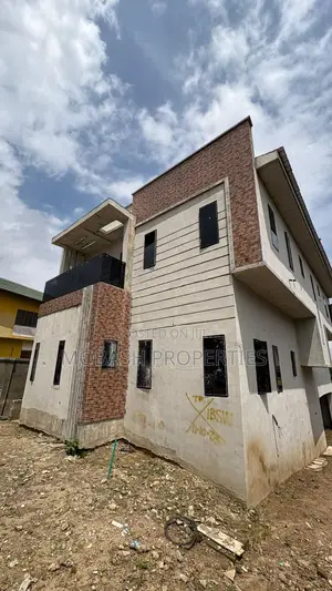 Photo - 4bdrm Duplex in Oluyole G.R.A Ibadan for sale