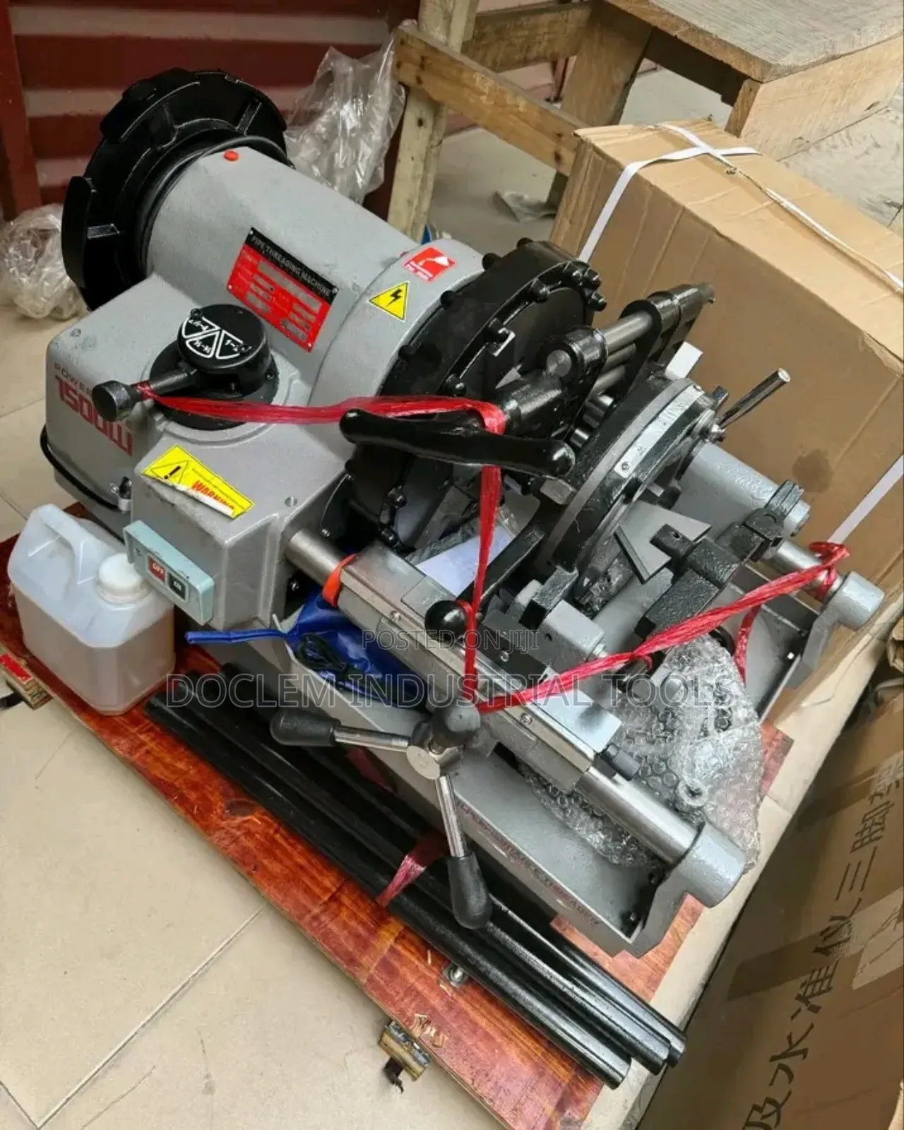 Pipe Threading Machine
