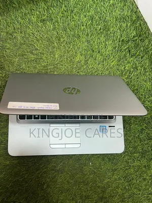 Photo - Laptop HP EliteBook 820 G3 8GB Intel Core I7 SSD 256GB
