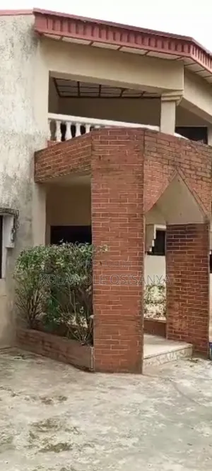 5bdrm House in New Oko Oba for sale