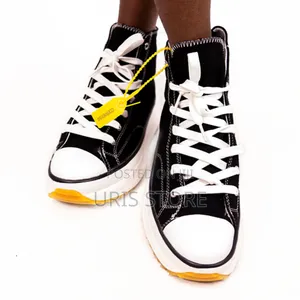 Converse Allstars Sneakers
