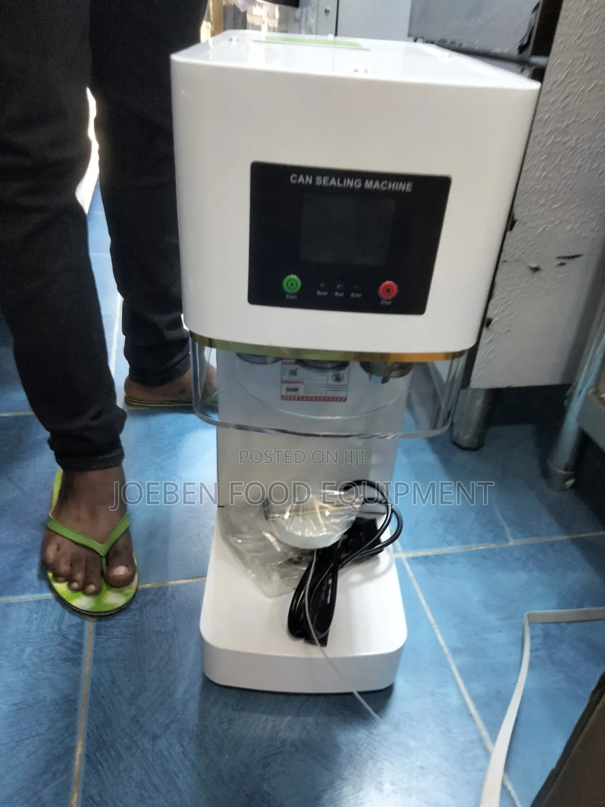 Can Sealing Machine