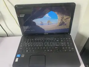 Photo - Laptop Toshiba Satellite C850 8GB Intel Core I5 HDD 500GB