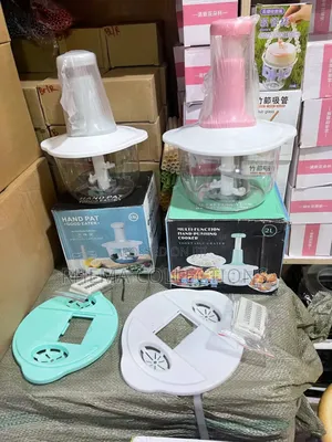 Hand Pat Manual Food Processor/Chopper + Extra Accessories