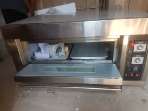 Commercial Oven With 2 Trays