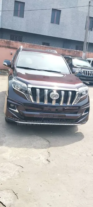 Photo - Toyota Land Cruiser Prado 2015 Brown