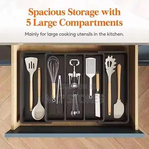 Expandable Plastic Cutlery Tray