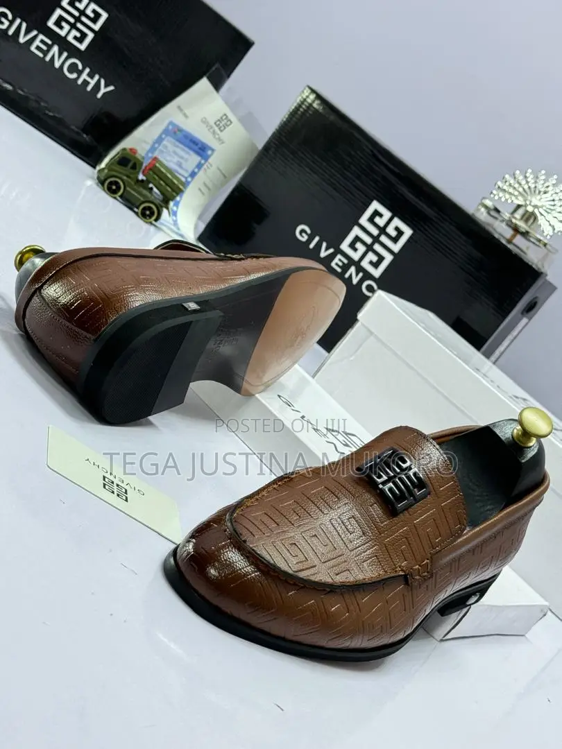 Latest Design Givenchy Men's Classic Flat Shoes