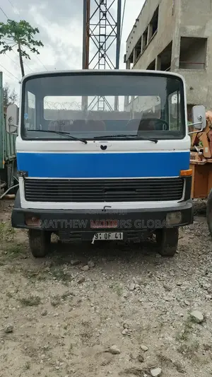 Clean Foreign Used Mercedes Benz Truck