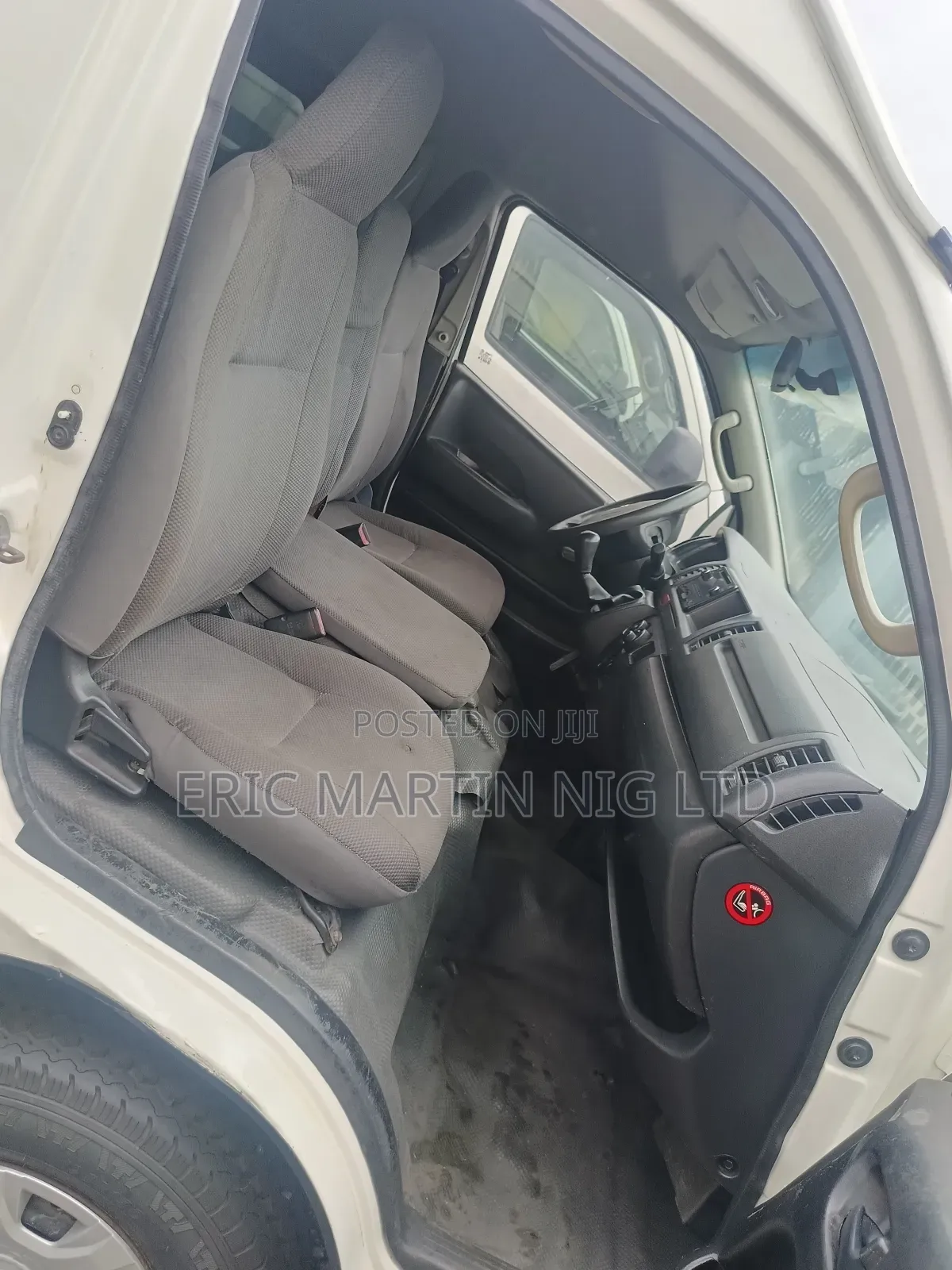 Toyota HiAce 2018 White