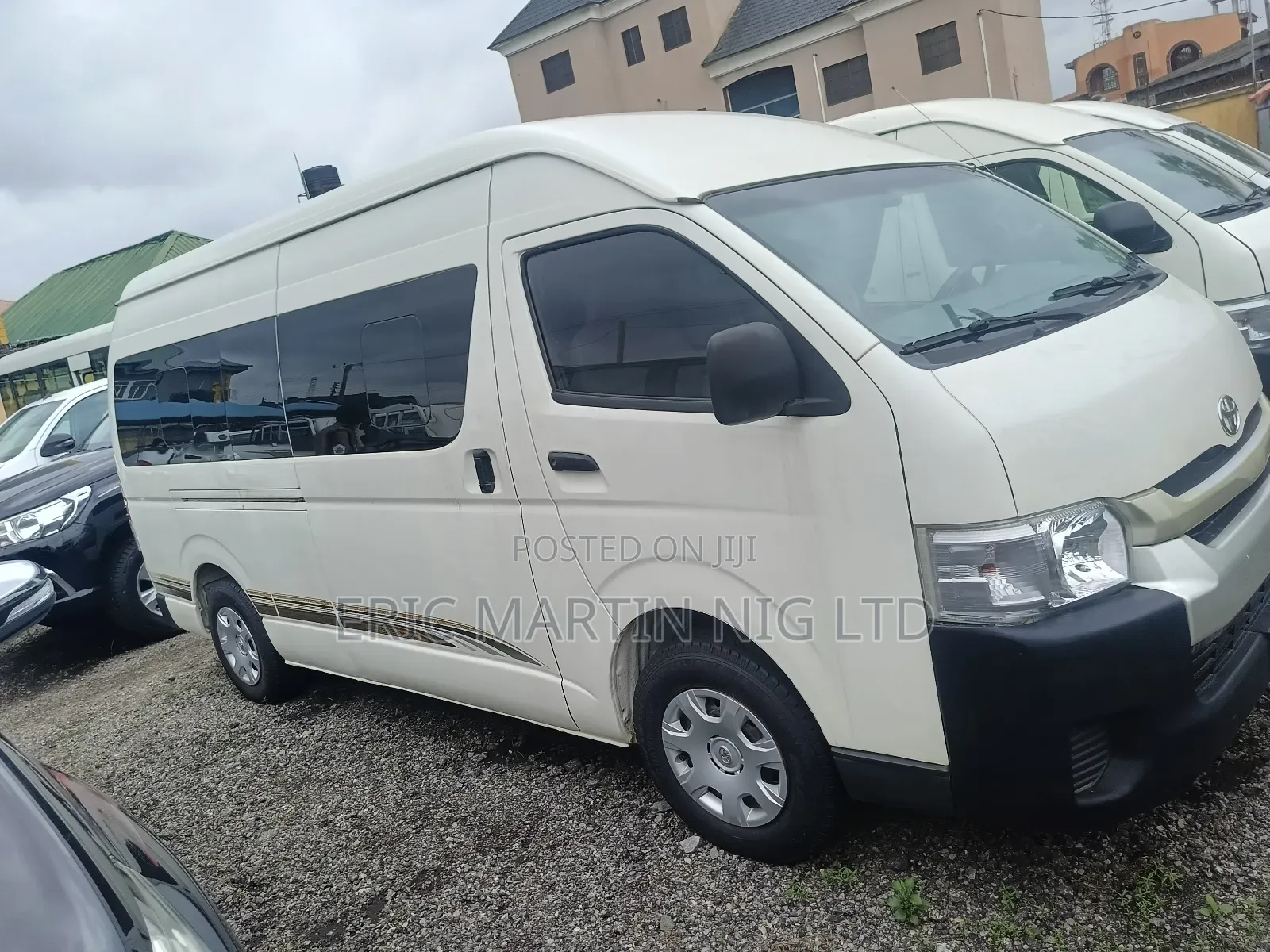 Toyota HiAce 2018 White