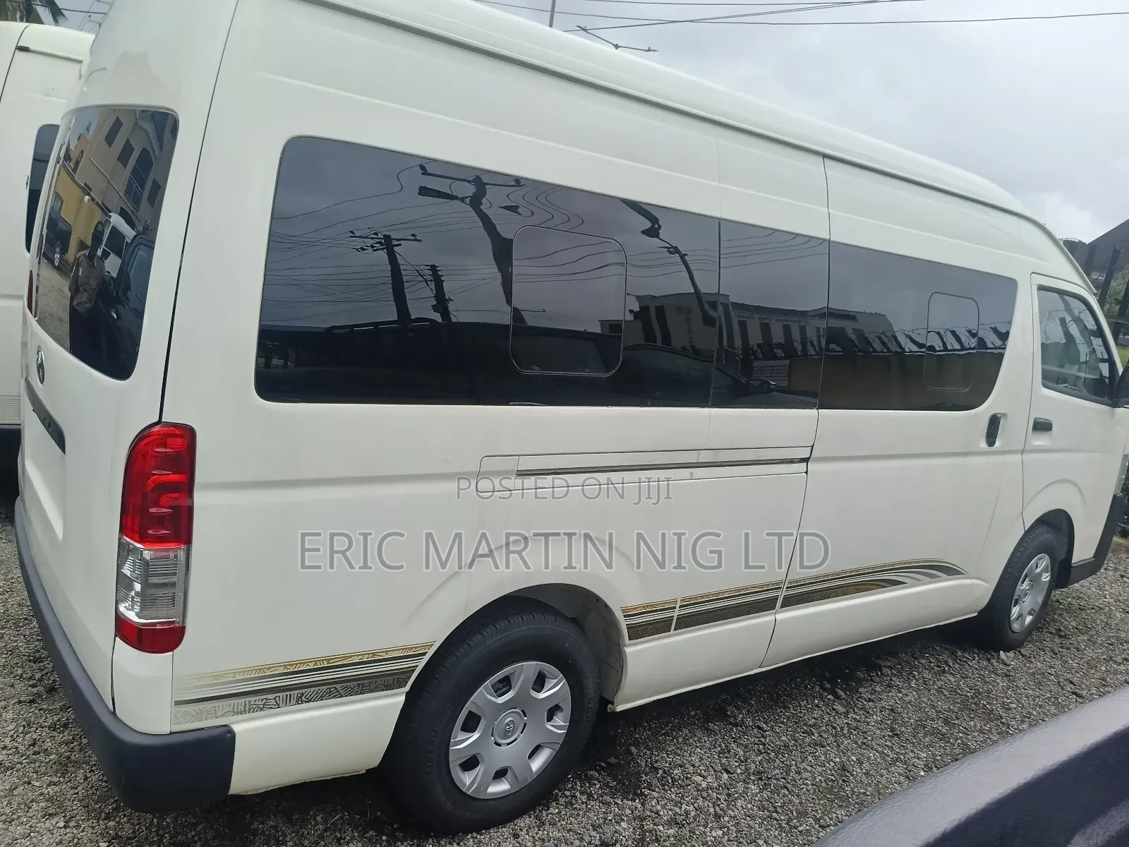 Toyota HiAce 2018 White