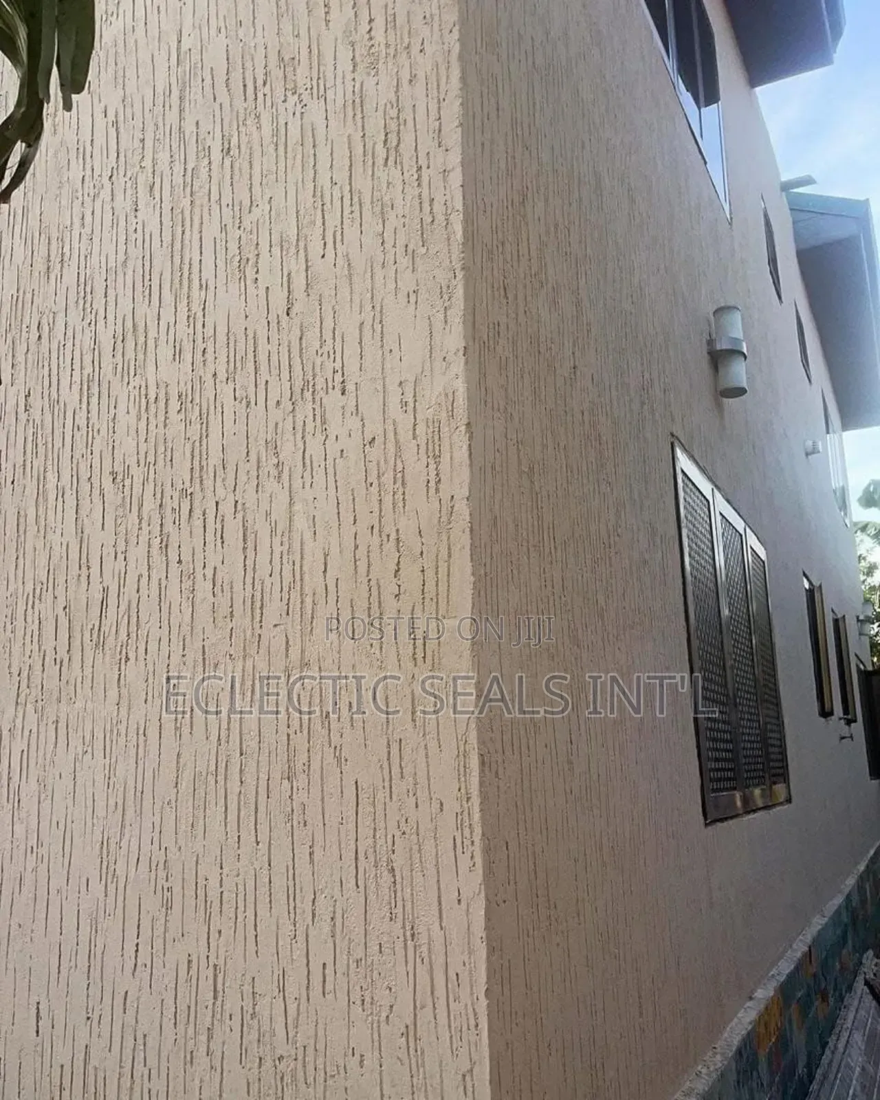 Rustic Gravitex Paint Design