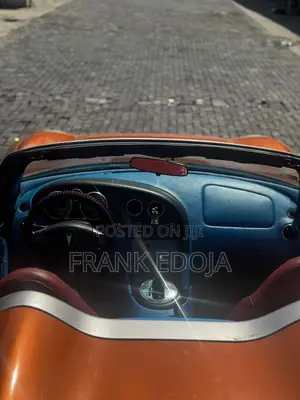 Pontiac Solstice 2010 Orange