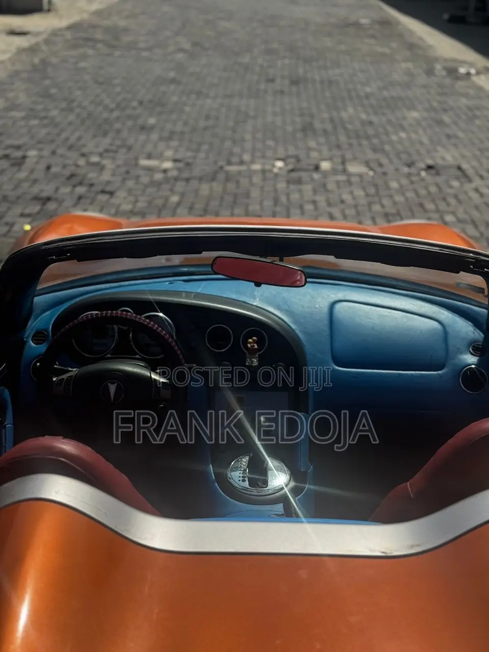 Pontiac Solstice 2010 Orange