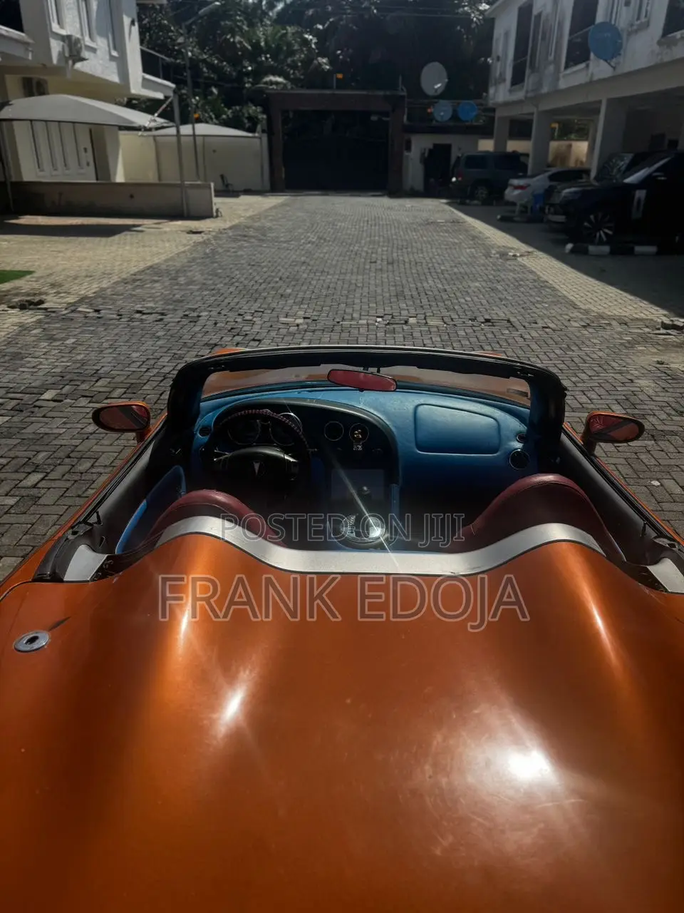 Pontiac Solstice 2010 Orange
