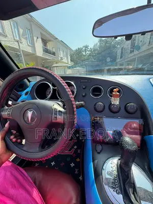 Pontiac Solstice 2010 Orange