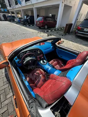 Pontiac Solstice 2010 Orange