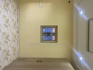 2bdrm Block of Flats in News Engineering for rent