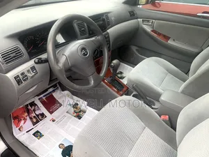 Toyota Corolla LE 2005 Gray