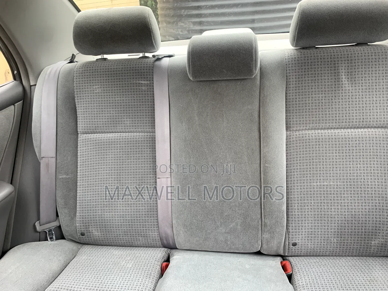 Toyota Corolla LE 2005 Gray