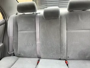 Toyota Corolla LE 2005 Gray