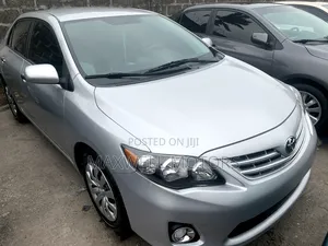 Toyota Corolla 2013 Silver