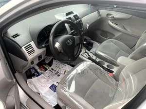 Toyota Corolla 2013 Silver