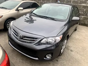 Toyota Corolla LE 4dr Sedan (1.8L 4cyl 4A) 2010 Gray
