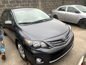 Toyota Corolla LE 4dr Sedan (1.8L 4cyl 4A) 2010 Gray