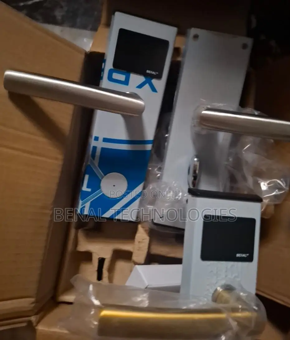 Card-Powered Hotel Door Locks—Never Get Locked