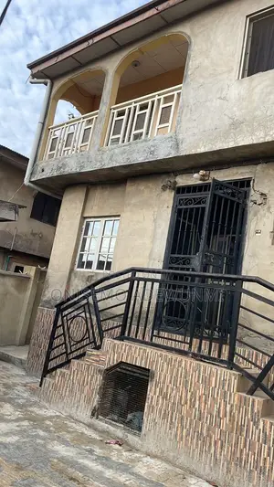 Furnished 7bdrm Block of Flats in Eyita, Ikorodu Garage for sale