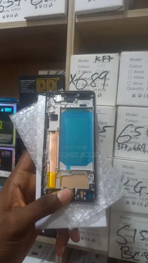 Samsung S10 Screen Available