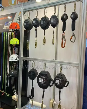 Retractable Fall Arrester With Automatic Recall