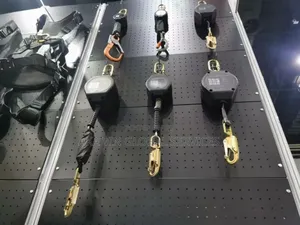 Retractable Fall Arrester With Automatic Recall