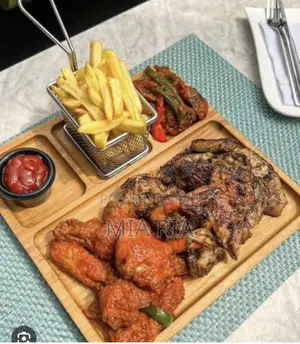 Bamboo Platter With Sauce Bowl