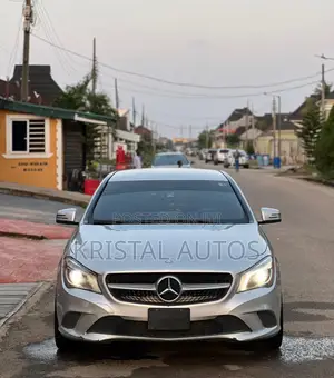 Photo - Mercedes-Benz CLA-Class CLA 250 Sedan 2016 Silver