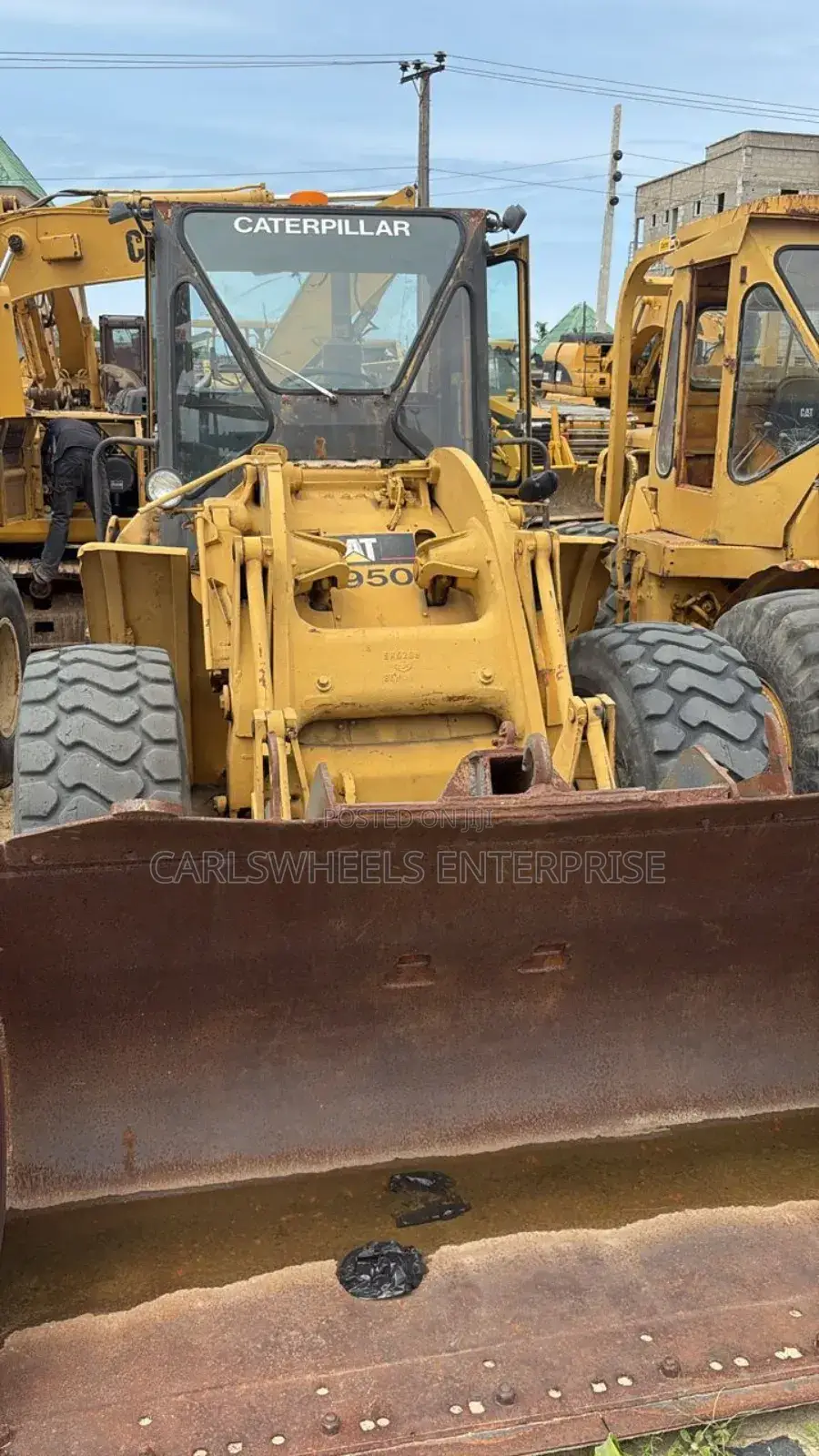 Tokunbo 950 C. Caterpillar Payloader.