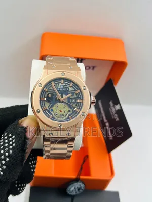 Photo - Hublot Luxury Rose Gold Wristwatch