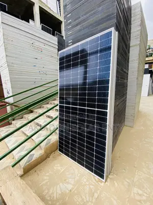 650watts 144cells Original Canadian Half-Cut Solar Panels
